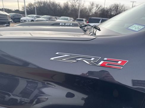 Used 2022 Chevrolet Silverado 1500 ZR2 w/ Technology Package image 9