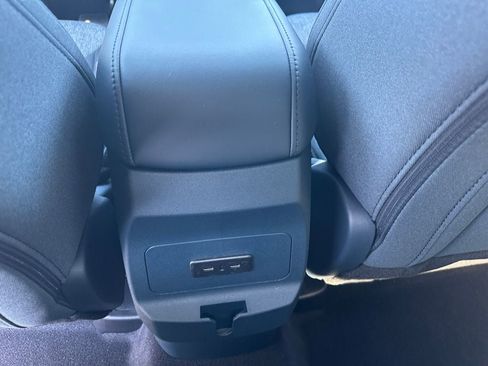 New 2025 Ford Maverick XLT image 18