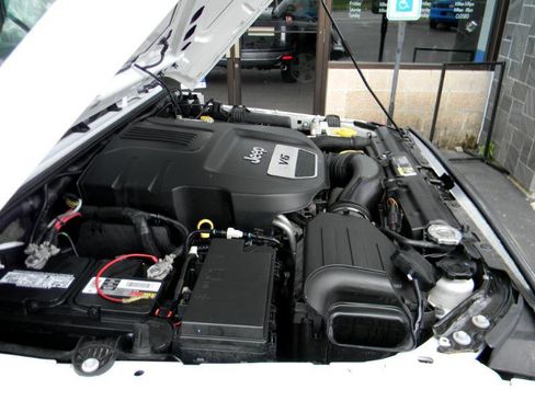 Used 2017 Jeep Wrangler Unlimited Sport w/ Quick Order Package 24S image 21