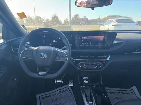 Used 2025 Buick Envista Sport Touring w/ Convenience I Package image 14