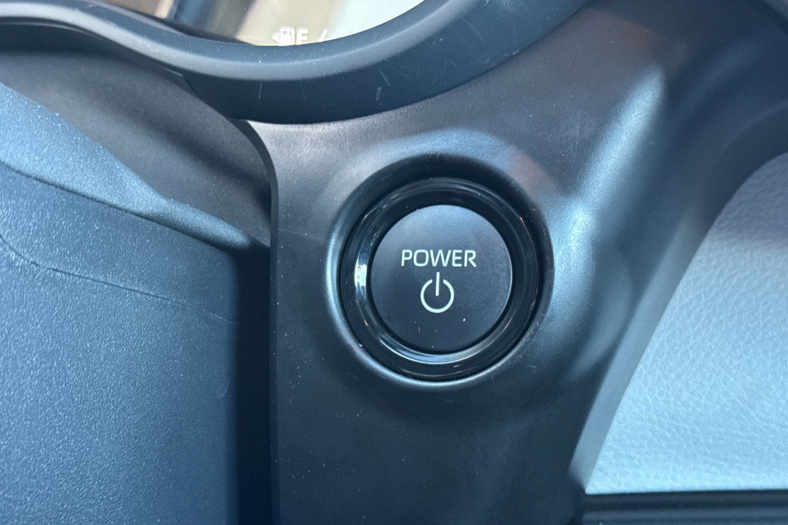 Certified 2026 Toyota Sienna LE FWD image 30