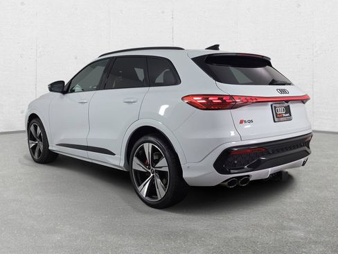 New 2026 Audi SQ5 Premium Plus AWD/4WD image 4
