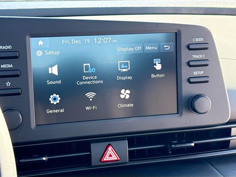 New 2026 Hyundai Elantra SEL Sport Premium image 9