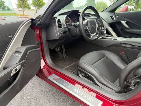 Used 2018 Chevrolet Corvette Stingray Coupe w/ Battery Protection Package RWD image 20
