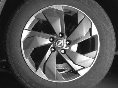 Used 2025 Nissan Rogue SV image 14