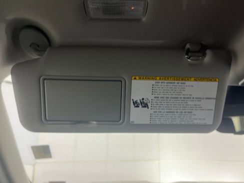 Used 2020 Toyota Highlander XLE image 79