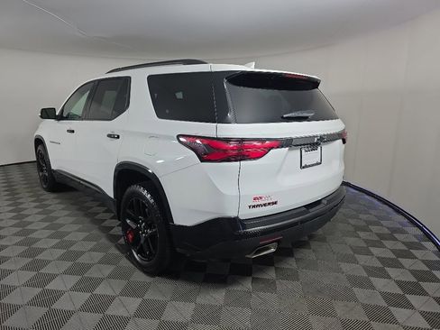 Used 2022 Chevrolet Traverse Premier w/ Redline Edition AWD/4WD image 3
