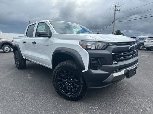 New 2026 Chevrolet Colorado Trail Boss AWD/4WD image 1