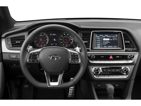 Used 2018 Hyundai Sonata Sport w/ Cargo Package FWD image 5