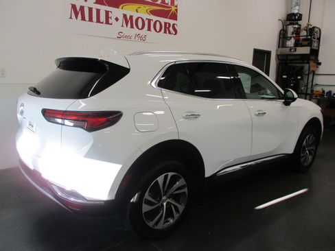 Used 2023 Buick Envision Essence image 7