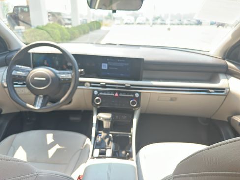 Used 2025 Hyundai Tucson SEL FWD image 11