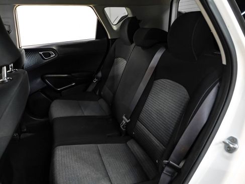 Used 2021 Kia Soul S image 35