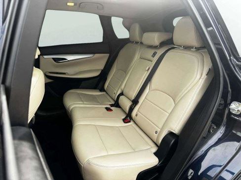 Used 2021 INFINITI QX50 Luxe AWD/4WD image 36