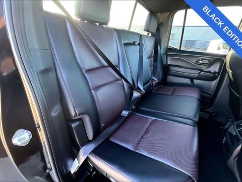 Used 2023 Honda Ridgeline Black Edition image 34