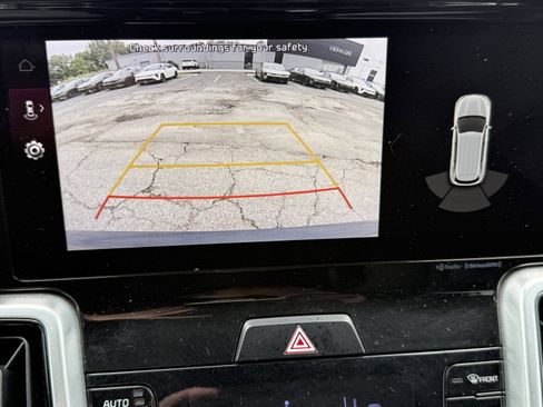 Used 2022 Kia Sorento SX FWD image 11