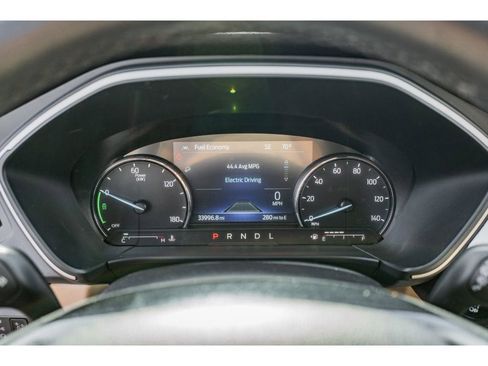 Used 2022 Ford Escape SE w/ SE Sport Appearance Package image 14