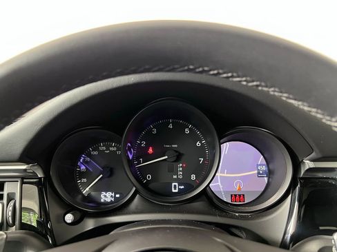 Certified 2026 Porsche Macan AWD/4WD image 22