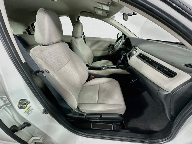 Used 2016 Honda HR-V LX image 26
