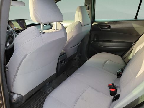 Used 2024 Toyota Corolla Cross AWD Hybrid image 10