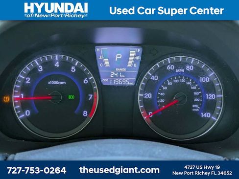 Used 2013 Hyundai Accent GLS w/ Premium Pkg FWD image 26