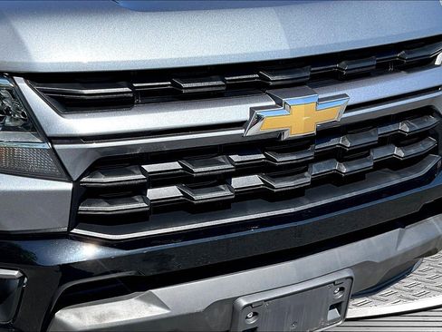 Used 2022 Chevrolet Colorado LT w/ LT Convenience Package AWD/4WD image 24