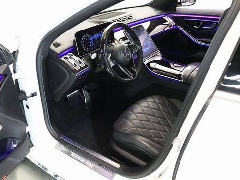 Used 2024 Mercedes-Benz S 580e S 580e image 21