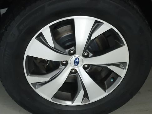 Used 2019 Subaru Ascent Premium w/ Popular Package #2 image 12