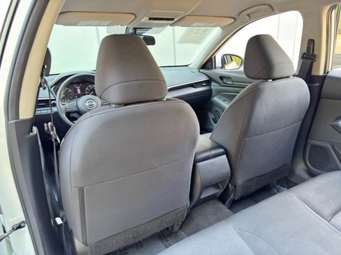 Used 2023 Nissan Altima 2.5 S FWD image 28
