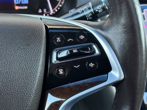 Used 2017 Cadillac XTS Luxury w/ Driver Awareness Package image 28