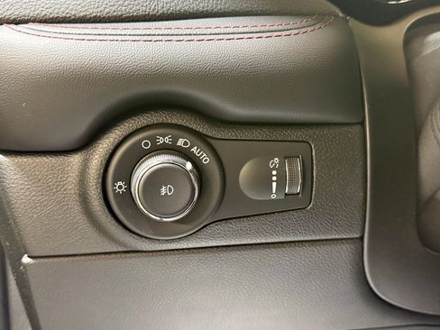 Certified 2022 Dodge Durango R/T image 31