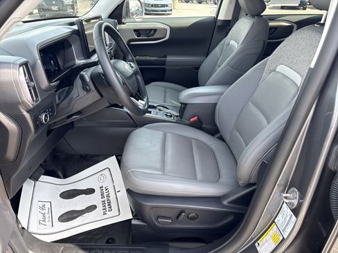 Used 2025 Ford Bronco Sport Badlands image 14