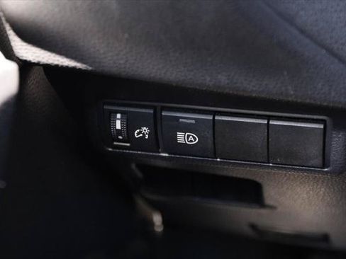 Certified 2025 Toyota Corolla Cross LE FWD image 21