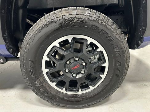 Used 2025 Toyota Tacoma TRD Off-Road image 64