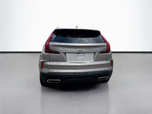 Used 2025 Cadillac XT4 Premium Luxury FWD image 6