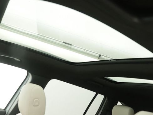 New 2026 Mercedes-Benz GLB 250 image 14