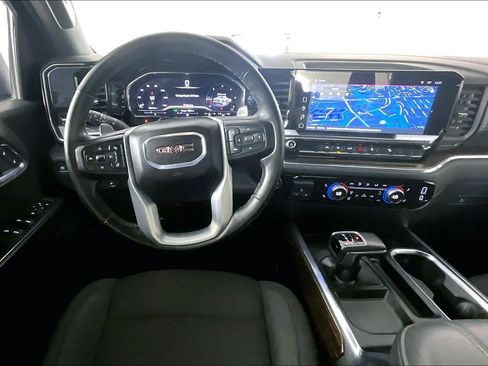 Used 2024 GMC Sierra 1500 Elevation AWD/4WD image 6