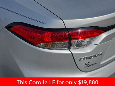 Used 2023 Toyota Corolla LE FWD image 39