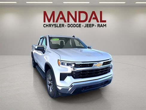 Used 2023 Chevrolet Silverado 1500 LT image 4