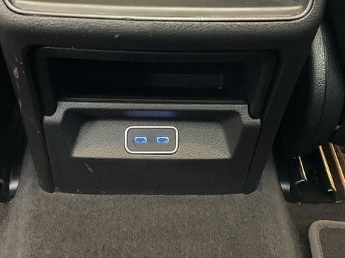 Certified 2026 Mercedes-Benz GLE 450 4MATIC image 41