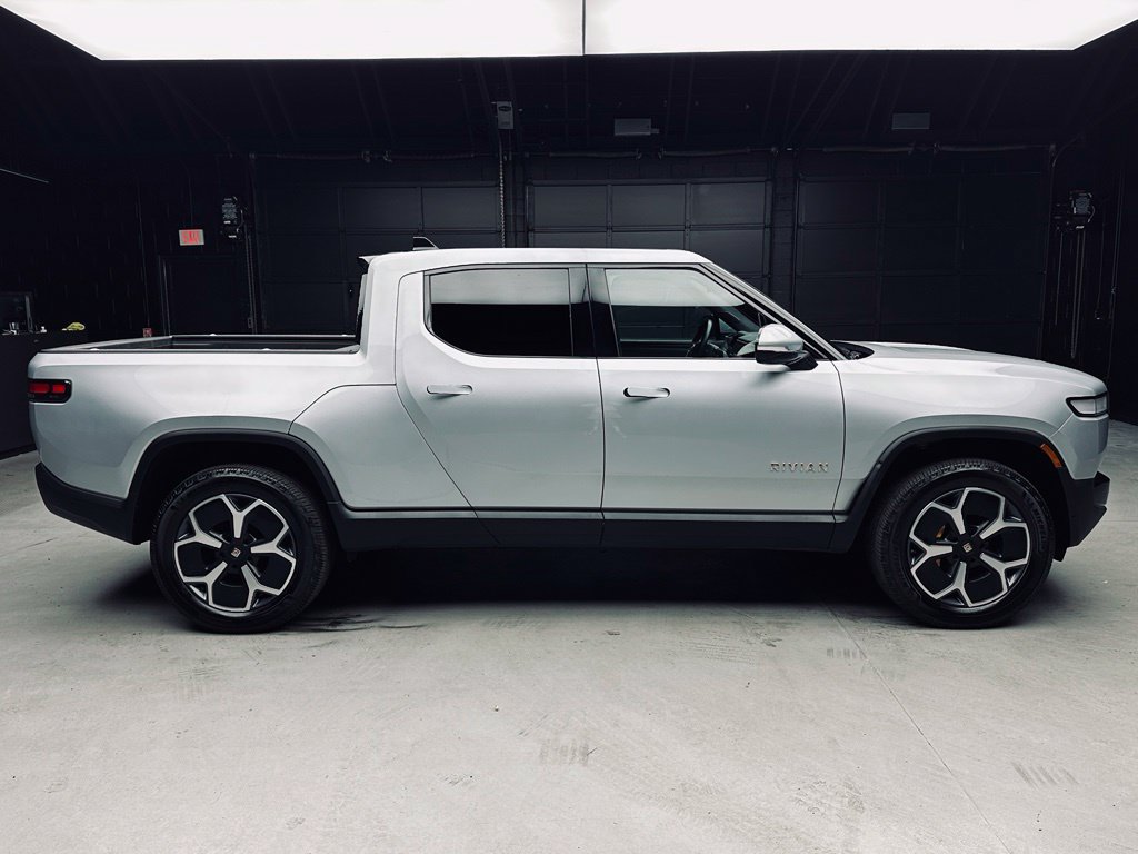 Used 2022 Rivian R1T Adventure AWD/4WD image 8