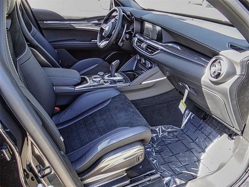 New 2023 Alfa Romeo Stelvio Quadrifoglio image 16
