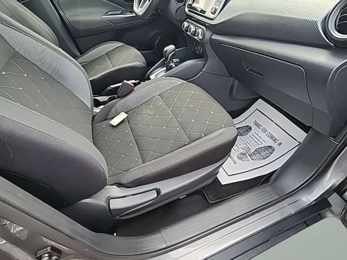 Used 2019 Nissan Kicks S FWD image 16