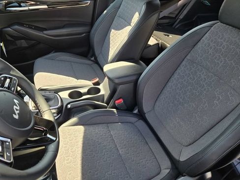New 2026 Kia Seltos S FWD image 18
