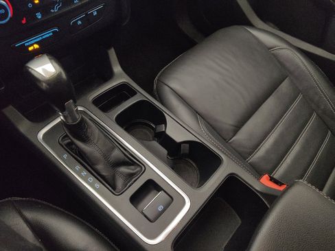 Used 2017 Ford Escape Titanium AWD/4WD image 26