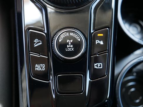 Certified 2025 Kia Sportage SX Prestige AWD/4WD image 32