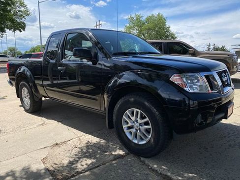 Used 2020 Nissan Frontier SV w/ SV Utility Package AWD/4WD image 6