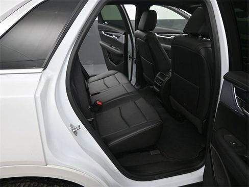 Certified 2025 Cadillac XT5 Premium Luxury image 15