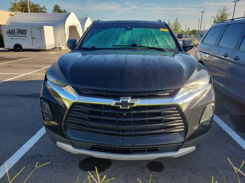 Used 2019 Chevrolet Blazer LT w/ Sun and Wheels Package FWD image 3