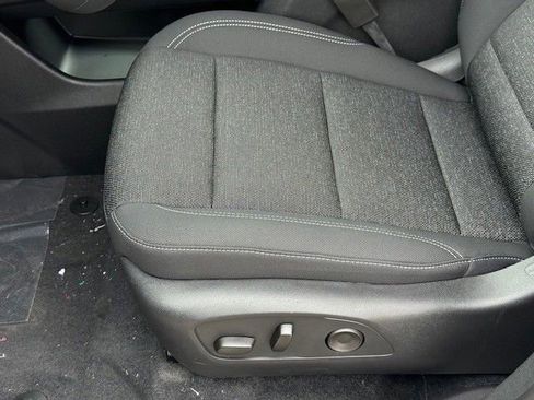 New 2026 Chevrolet Traverse LT w/ Driver Confidence Package image 33