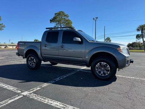 Used 2017 Nissan Frontier PRO-4X w/ Pro-4x Luxury Package image 4